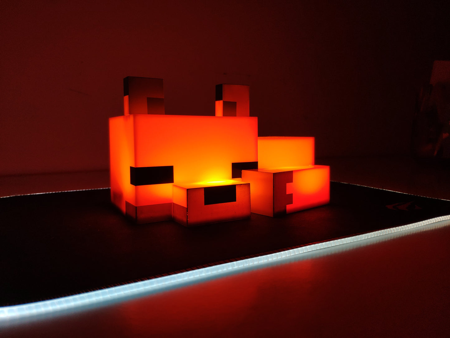 Lámpara Zorro Pixel – Dale Luz Épica a Tu Setup Gamer