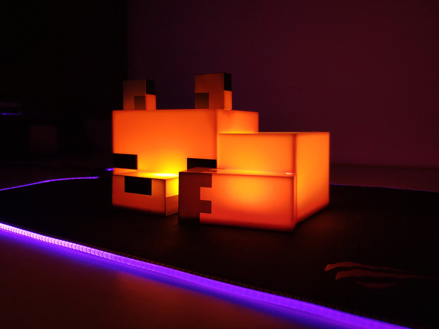 Lámpara Zorro Pixel – Dale Luz Épica a Tu Setup Gamer