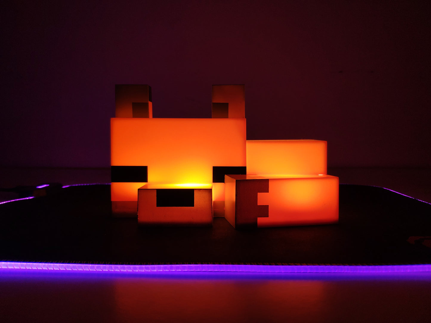 Lámpara Zorro Pixel – Dale Luz Épica a Tu Setup Gamer